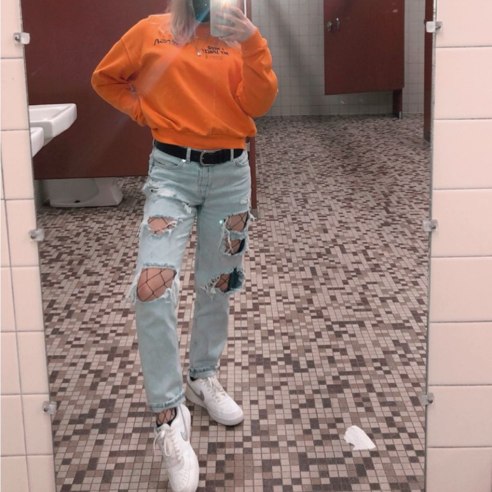 Orange H&M NASA crewneck sweatshirt #NASA #H&M #crewneck